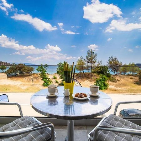 Angelo Cafe Hotel تولو المظهر الخارجي الصورة