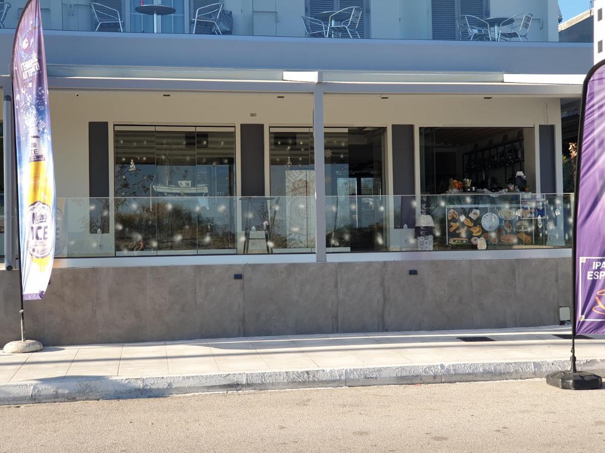 Angelo Cafe Hotel تولو المظهر الخارجي الصورة