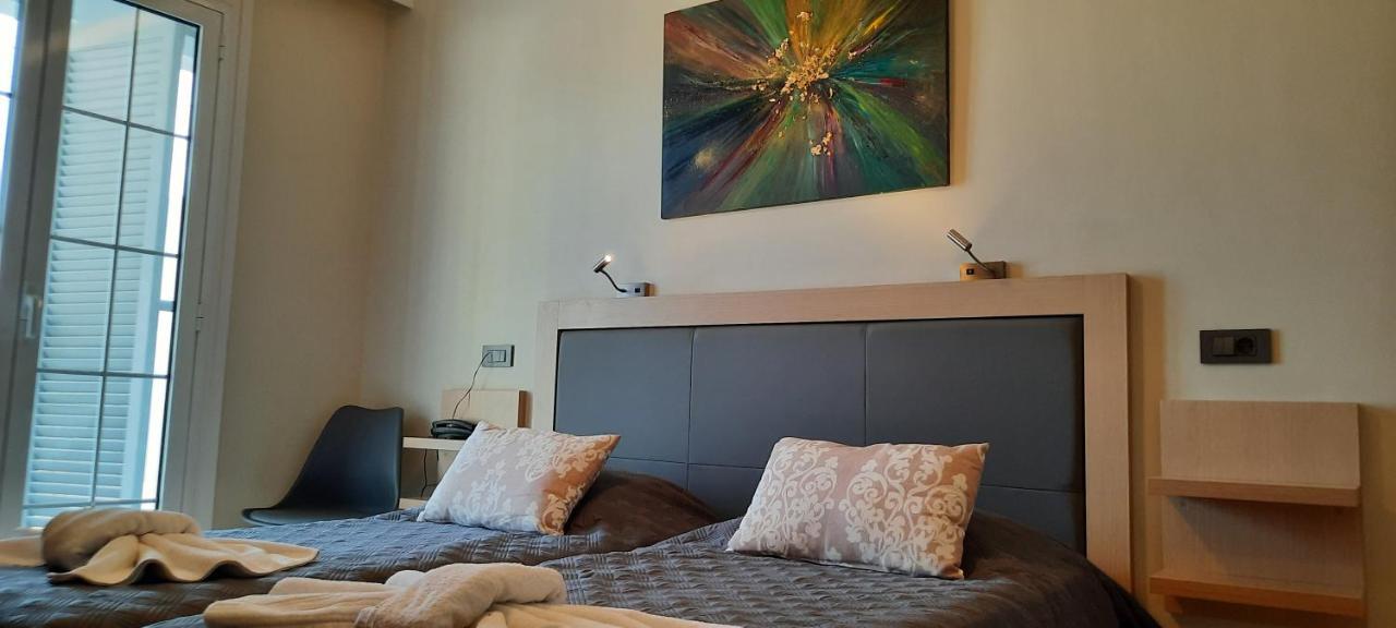 Angelo Cafe Hotel تولو المظهر الخارجي الصورة