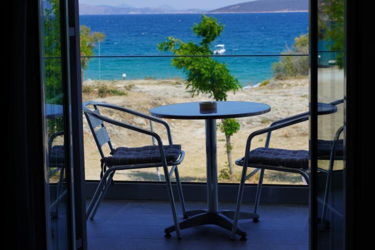 Angelo Cafe Hotel تولو المظهر الخارجي الصورة