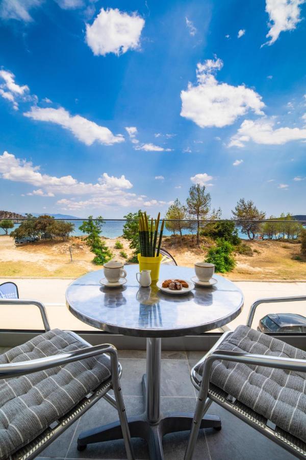 Angelo Cafe Hotel تولو المظهر الخارجي الصورة