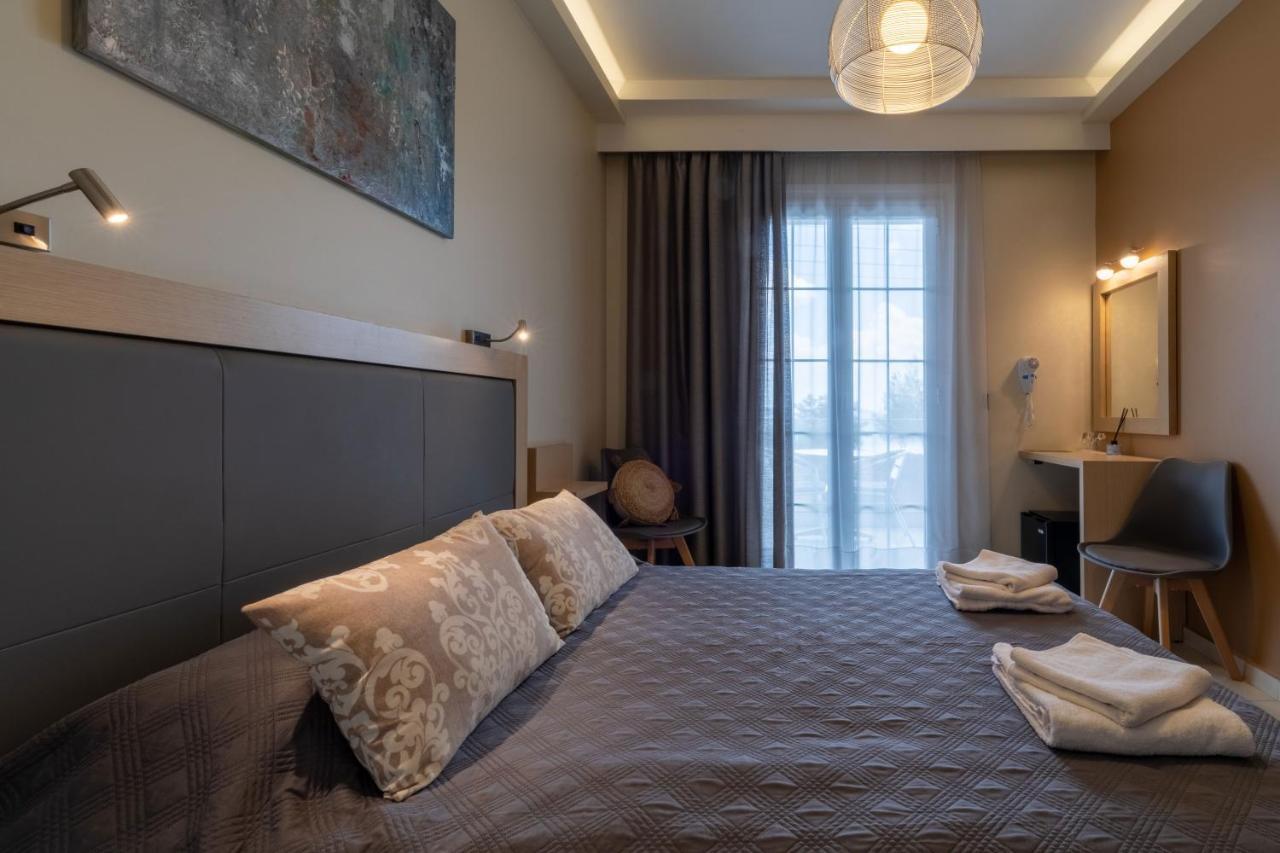 Angelo Cafe Hotel تولو المظهر الخارجي الصورة